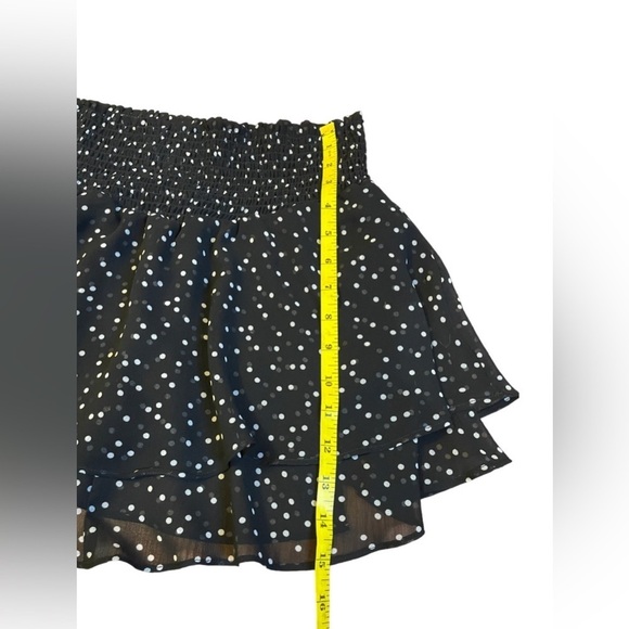 Urban Outfitters Women’s Mini Skort Black and White Polka Dots size XS - Picture 3 of 5